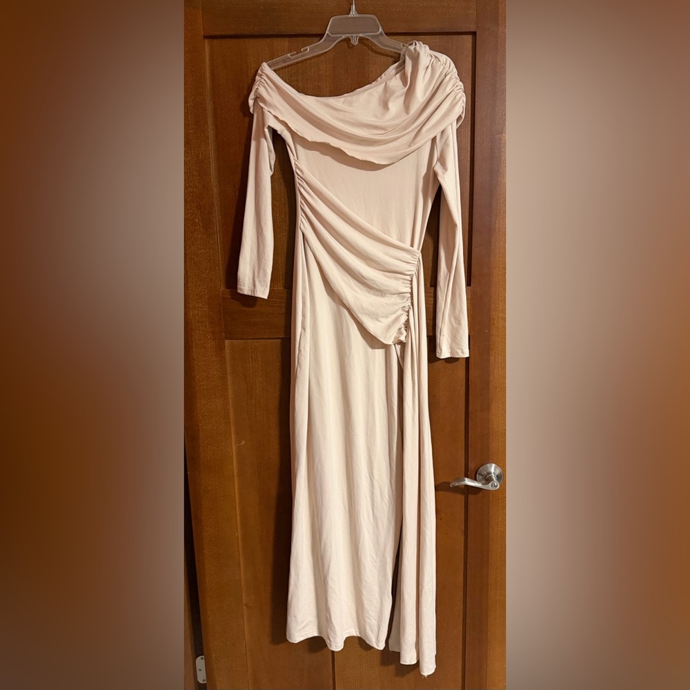 Elegant Cream Long Sleeve Dress